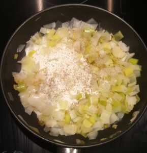 Fondue de poireaux et dendives au vin blanc et parmesan 8