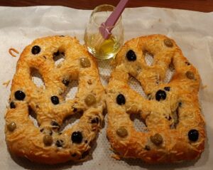 Fougasse aux olives noires et vertes 18