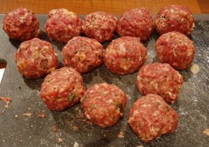 Boulettes de viande à la sauce tomate et mozzarella