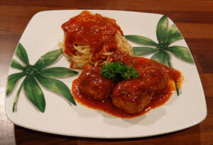 Boulettes de viande à la sauce tomate et mozzarella