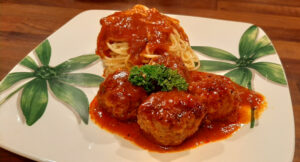 Boulettes de viande à la sauce tomate et mozzarella