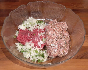 Boulettes de viande à la sauce tomate et mozzarella