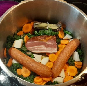 Potée au chou kale et a la saucisse de Morteau