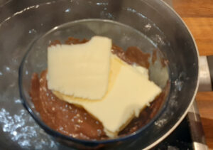 Soufflé au chocolat et aux griottes