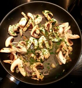 Gnocchis sauce aux champignons