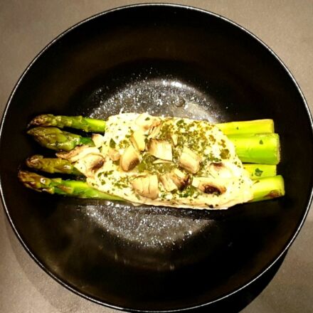 Papillote de saumon aux asperges vertes et champignons