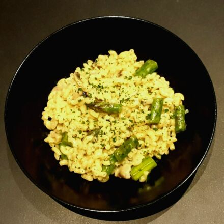 Risotto de coquillettes aux asperges vertes et aux champignons