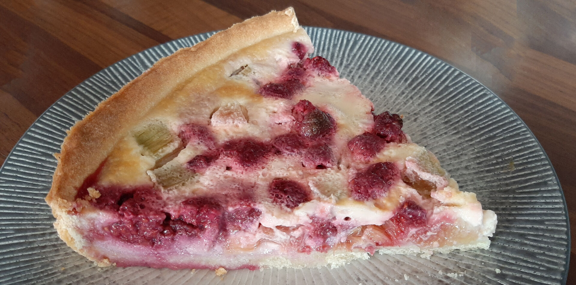 Recette De La Tarte A La Rhubarbe Et Aux Framboises Sur Pate Sablee