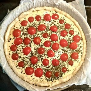 Tarte façon quiche aux tomates cerises mozzarella di Bufala et basilic