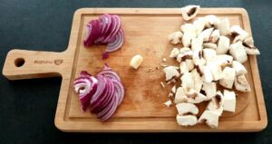 Rougets frits et poêlée de champignons