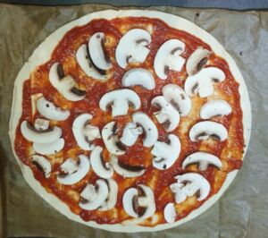 Tarte façon pizza aux champignons