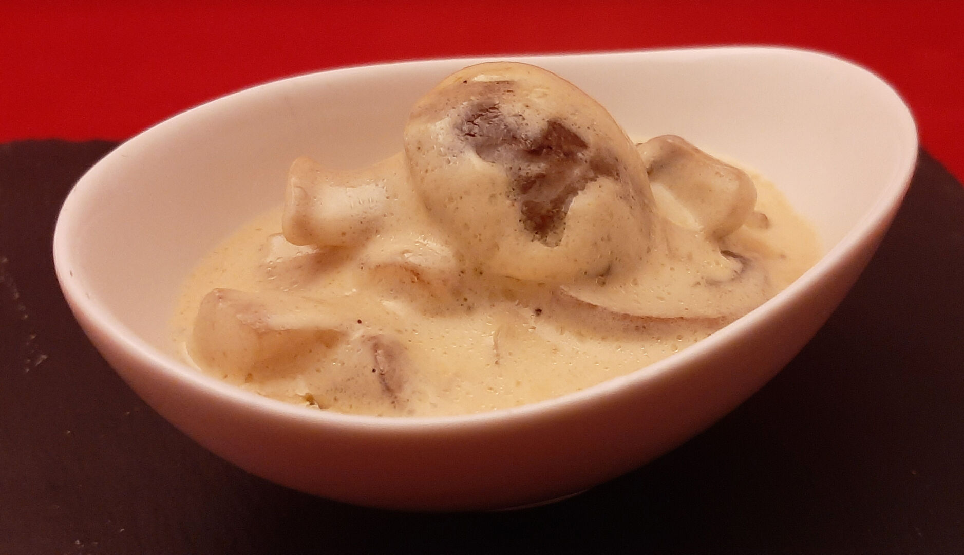 Sauce forestière. Recette maison pour les viandes et pâtes