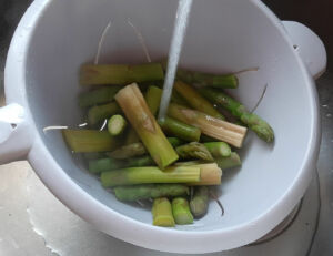 Œuf cocotte aux asperges vertes