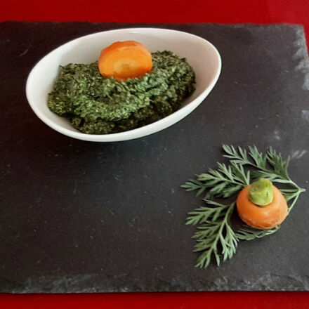 Pesto fanes de carottes