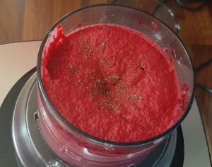 Mousse de betterave rouge au chèvre