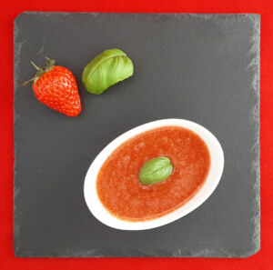 Soupe de fraise basilic