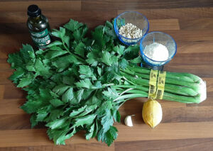 Pesto feuilles de céleri-branche