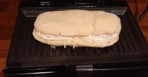 Sandwich végétarien chaud