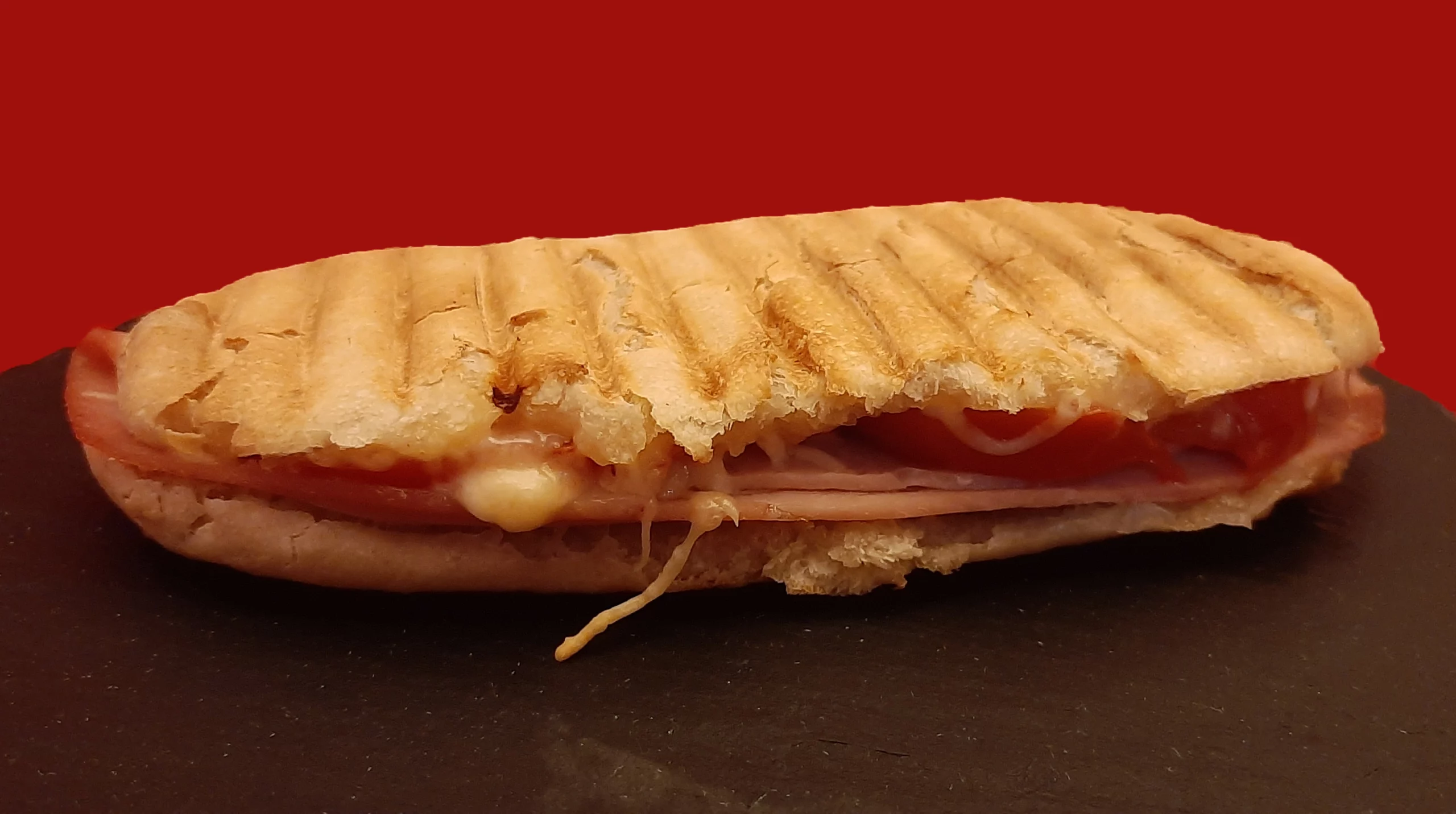 Secrets d&amp;#39;un panini au jambon fondant : une recette maison simple