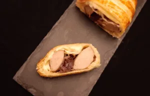 Feuilletés boudin blanc oignons rouges