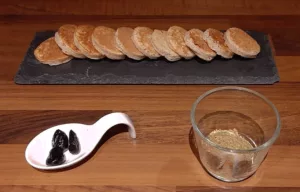 Blinis tapenade