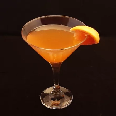 Cocktail au champagne pamplemousse rosé