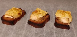 Toasts pain d'épices camembert