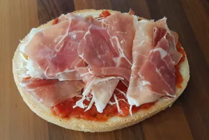 Bruschetta jambon cru