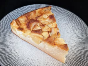 Clafoutis aux pommes moelleux