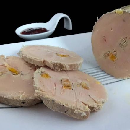 Foie gras maison aux abricots